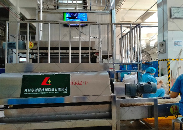 同样做粉条，上百万全自动粉条机和几千块小型设备有啥不一样？